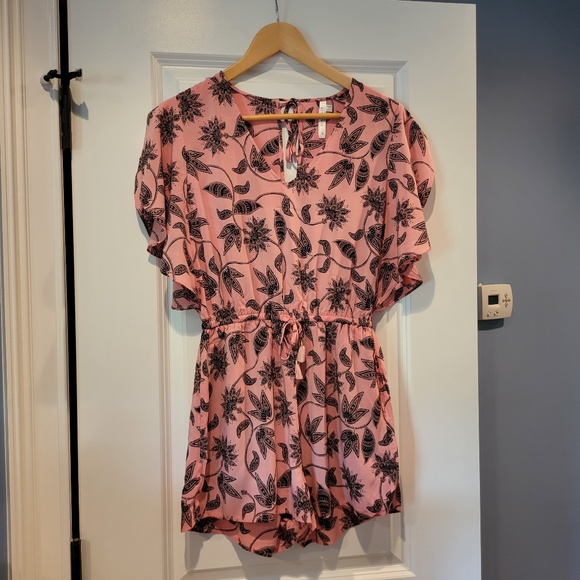 Seafolly Australia V Neck Shorts Romper Pink and Black size XS - Picture 1 of 6